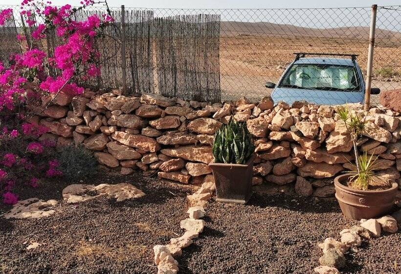 تختخواب و صبحانه Villa Cecilio