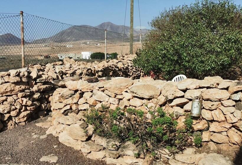 تختخواب و صبحانه Villa Cecilio