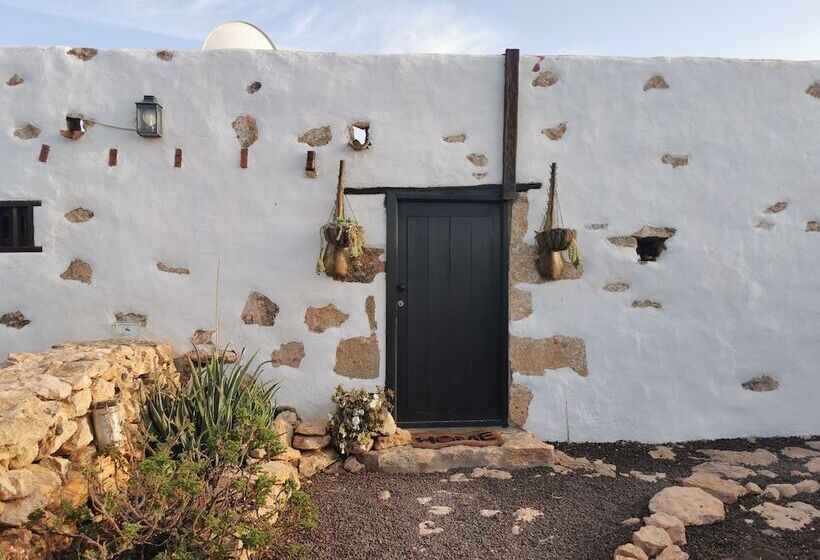 تختخواب و صبحانه Villa Cecilio