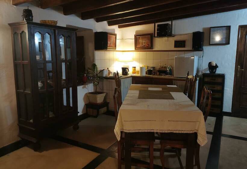 تختخواب و صبحانه Villa Cecilio