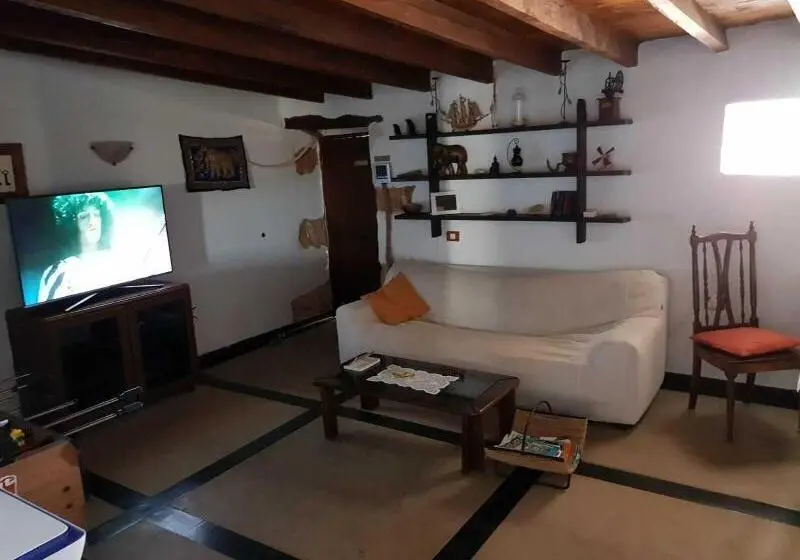 Aamiaismajoitus (B&B) Villa Cecilio