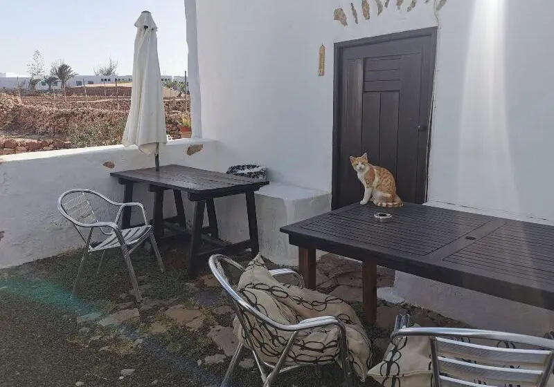Aamiaismajoitus (B&B) Villa Cecilio