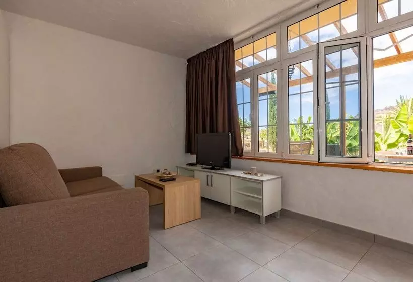 Casa De Vacaciones Con Piscina Compartida En Mogán I