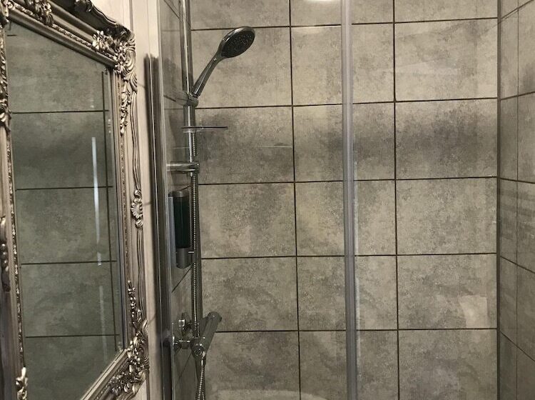 فندق فئة نجمة واحدة The Lord Grey