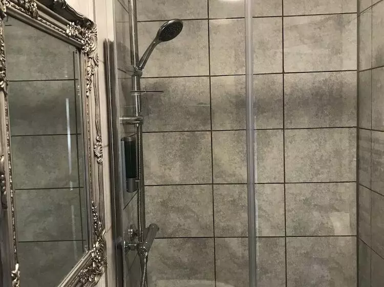 Hostelli The Lord Grey