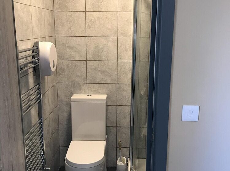 فندق فئة نجمة واحدة The Lord Grey