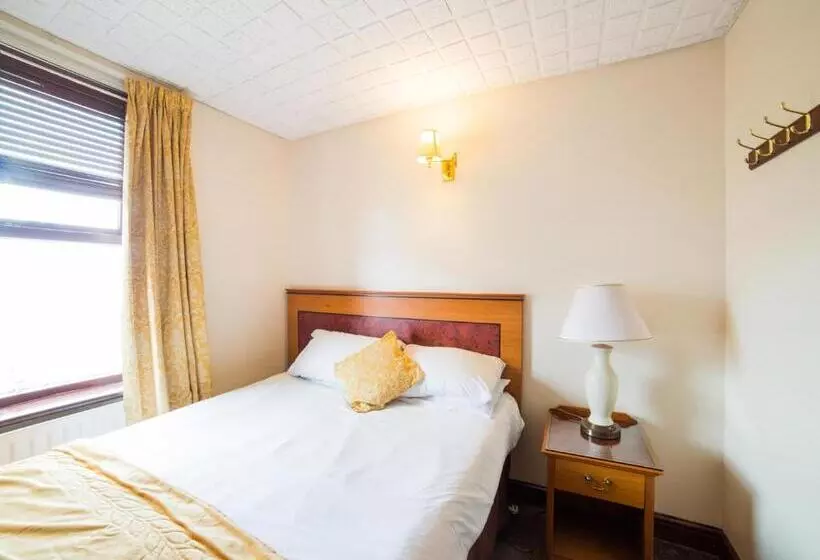 Hostelli The Whistle And Flute