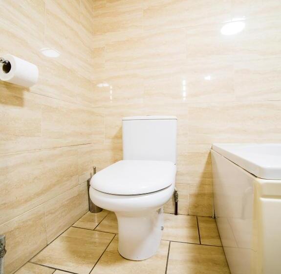 Хостел The Whistle And Flute