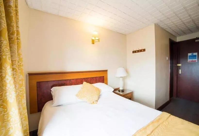 Hostelli The Whistle And Flute