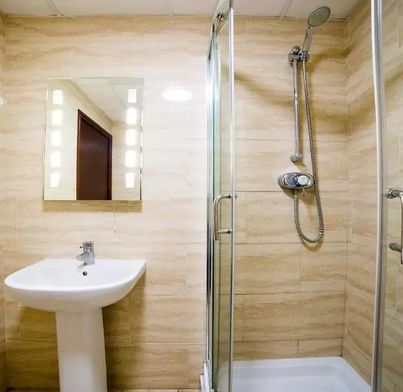 Hostelli The Whistle And Flute