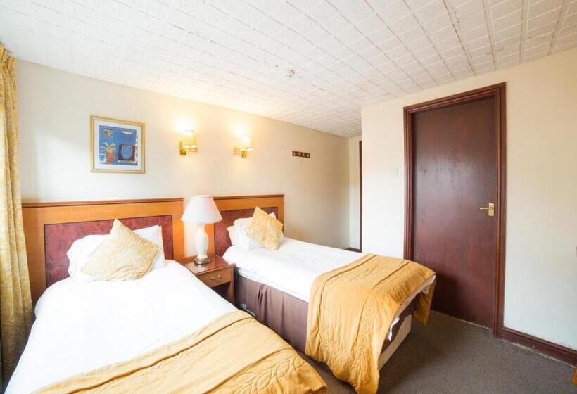 Хостел The Whistle And Flute