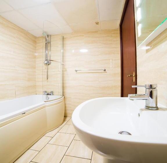 Хостел The Whistle And Flute