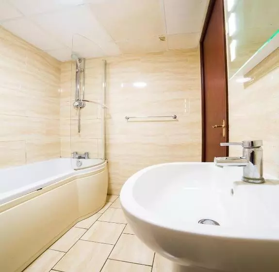 Hostelli The Whistle And Flute