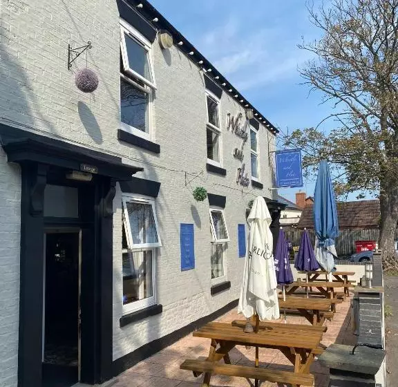 Hostelli The Whistle And Flute