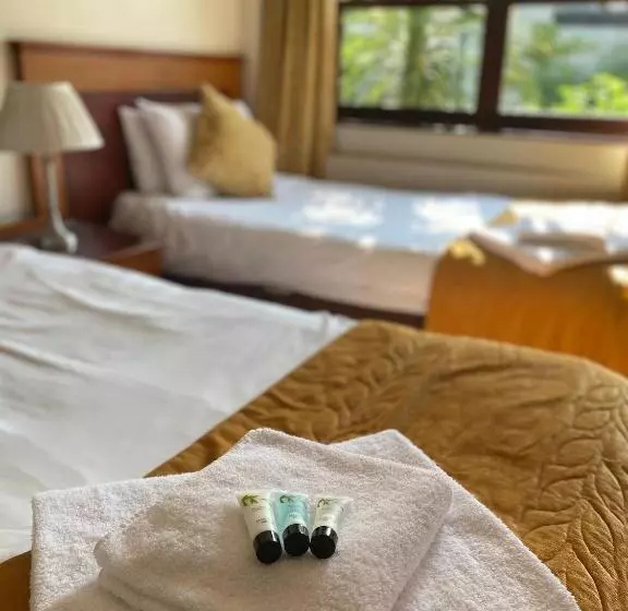 Hostelli The Whistle And Flute