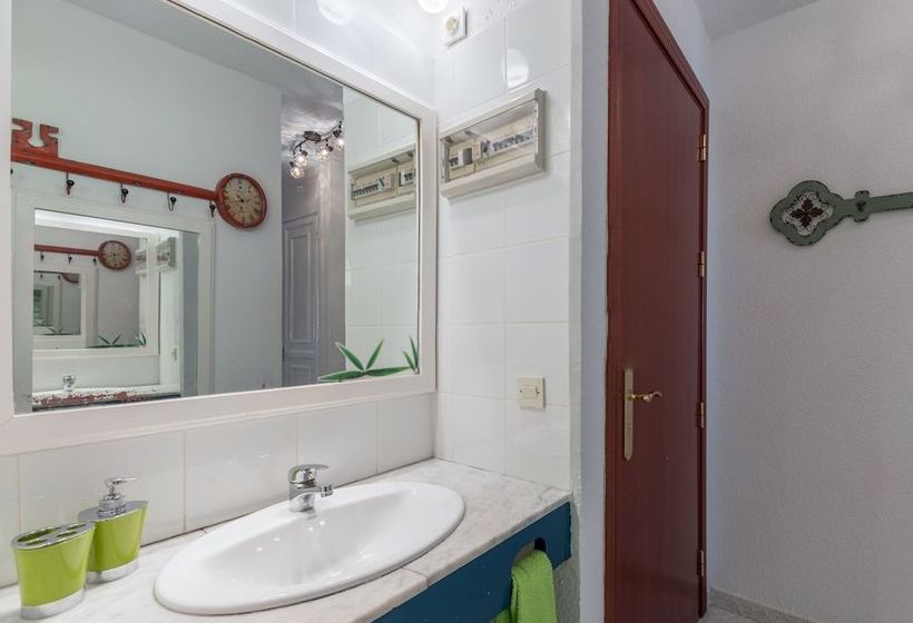 New & Modern Top Floor Flat With Ocean View & Free Wifi  Jandia