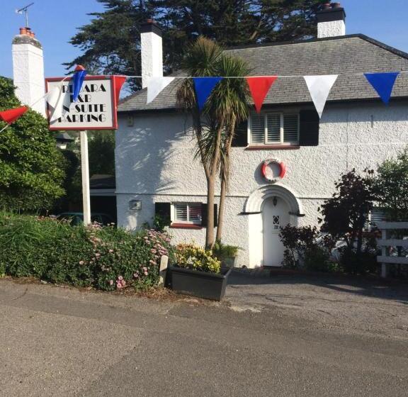 Tredara Bed & Breakfast