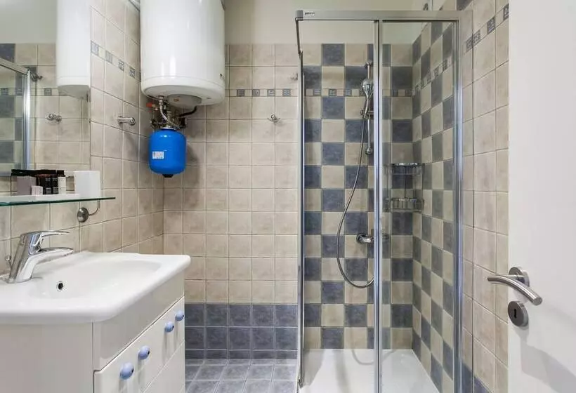 Upstreet Bright 1bd Apt In Chalandri