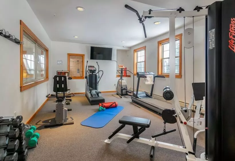 Курорт Grey Fox Inn