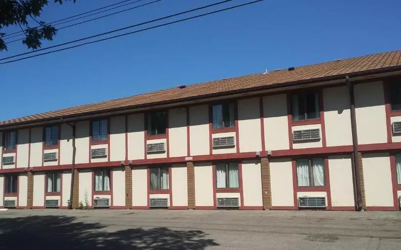 Отель Guest Lodge