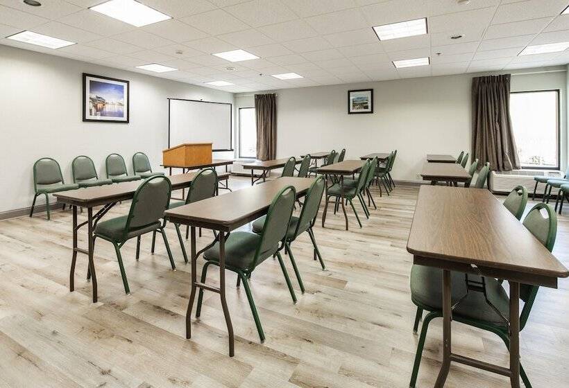 هتل Clarion Inn Near Lookout Mountain