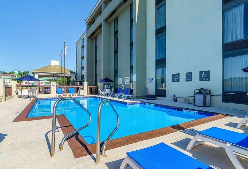 فندق Comfort Inn & Suites Durham Near Duke University