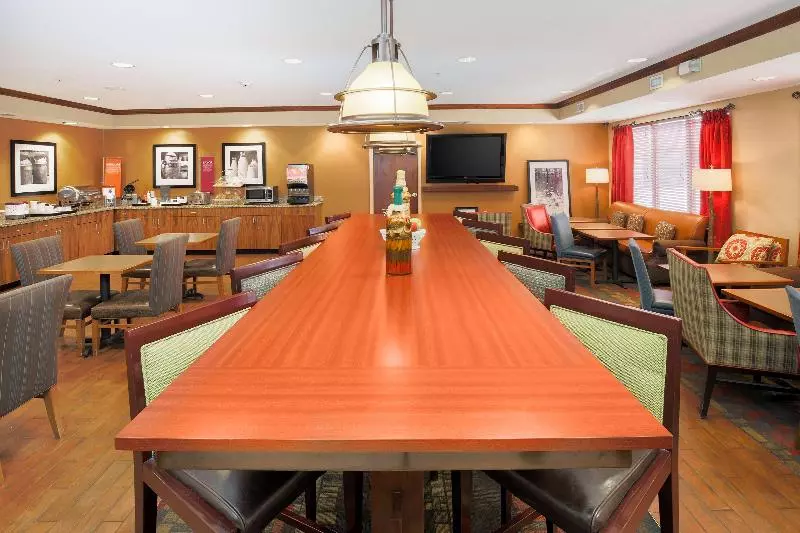 酒店 Hampton Inn Anchorage