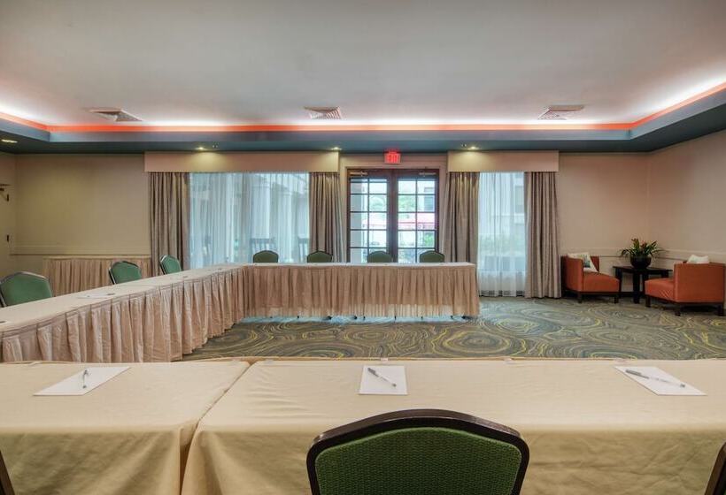 هتل Hampton Inn & Suites Wilmington/wrightsville Beach