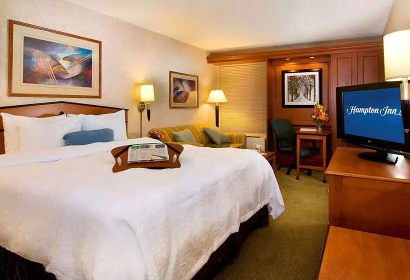 בית מלון כפרי Larkspur Landing Ann Arbor