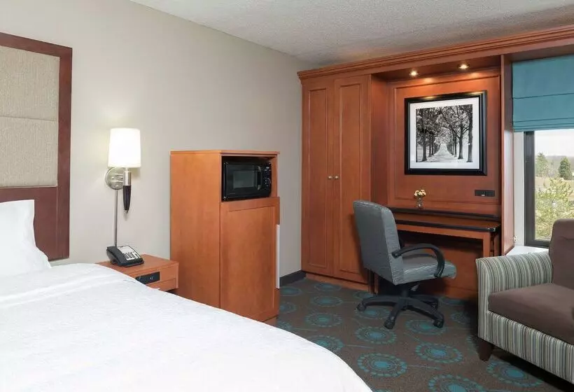 בית מלון כפרי Larkspur Landing Ann Arbor