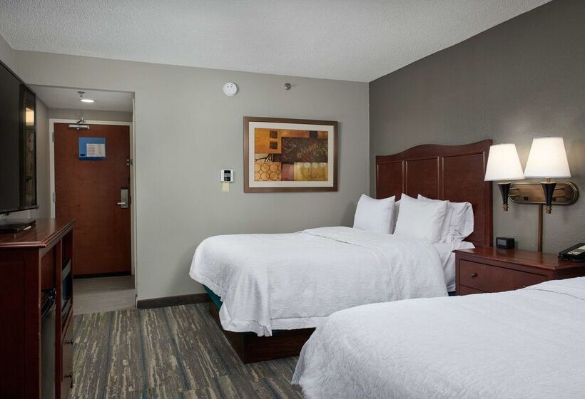 هتل Hampton Inn Atlanta Nw Cumberland