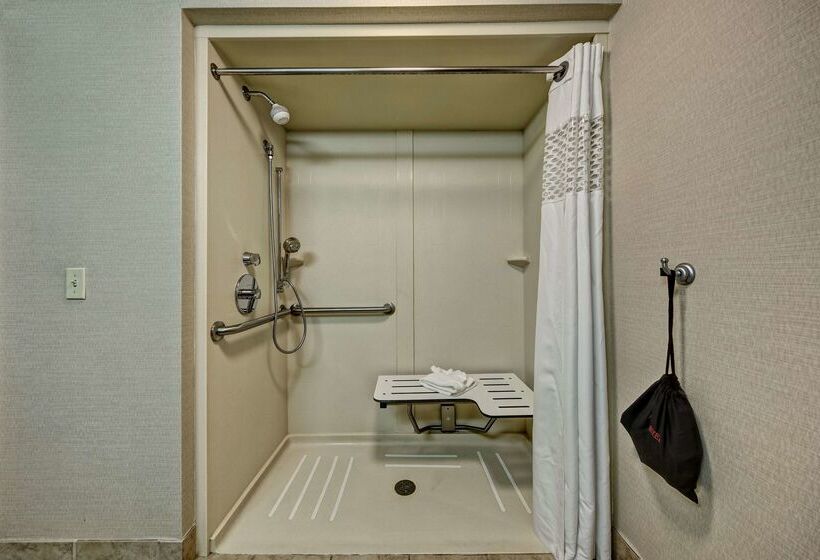 בית מלון כפרי Hampton Inn By Hilton Clarksville