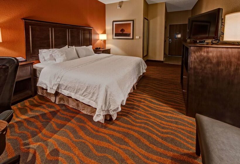 בית מלון כפרי Hampton Inn By Hilton Clarksville