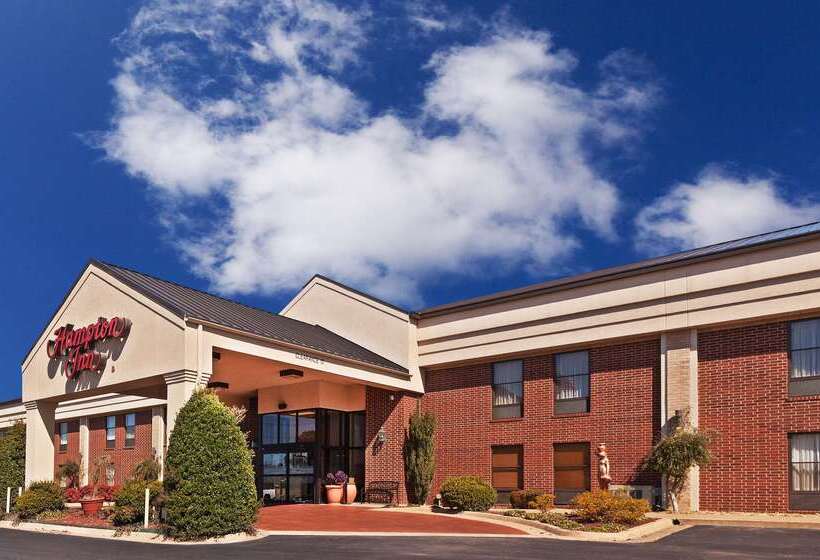 בית מלון כפרי Hampton Inn By Hilton Clarksville
