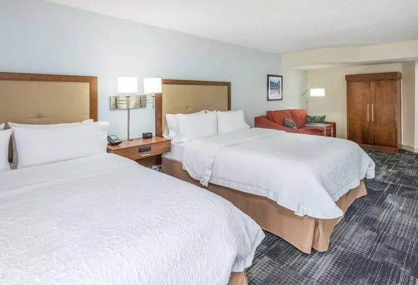 Отель Hampton Inn Columbia