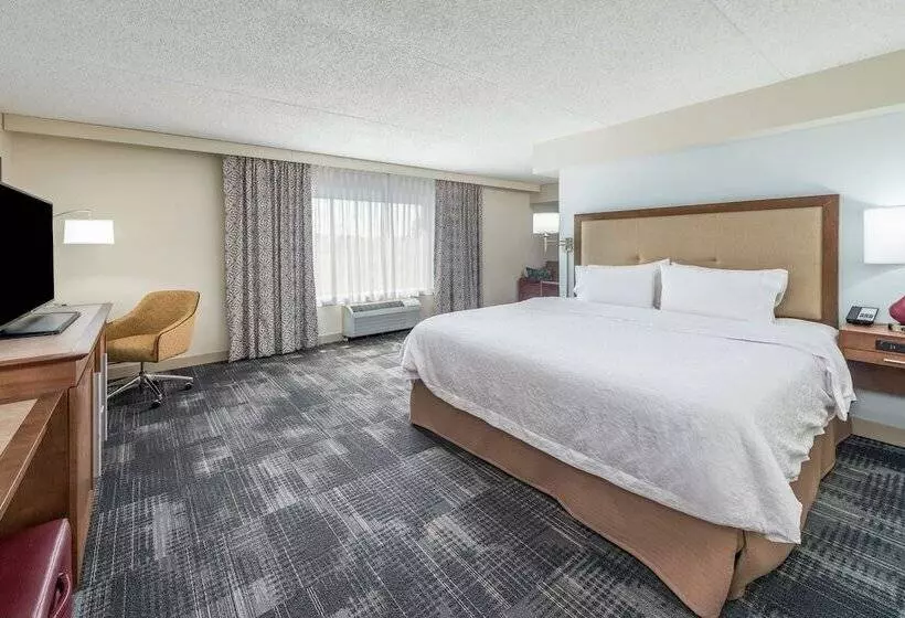 Отель Hampton Inn Columbia
