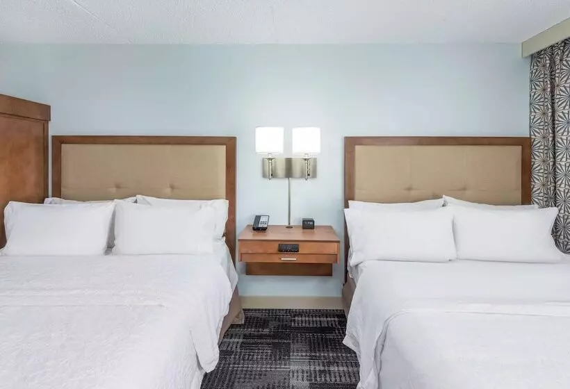Отель Hampton Inn Columbia