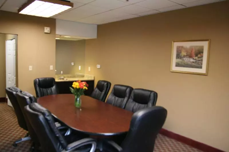 Отель Hampton Inn Commerce