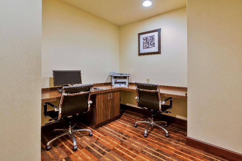 فندق Hampton Inn Conyers