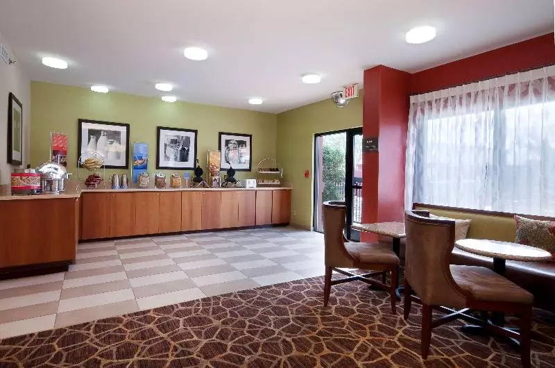 ホテル Hampton Inn Laredo