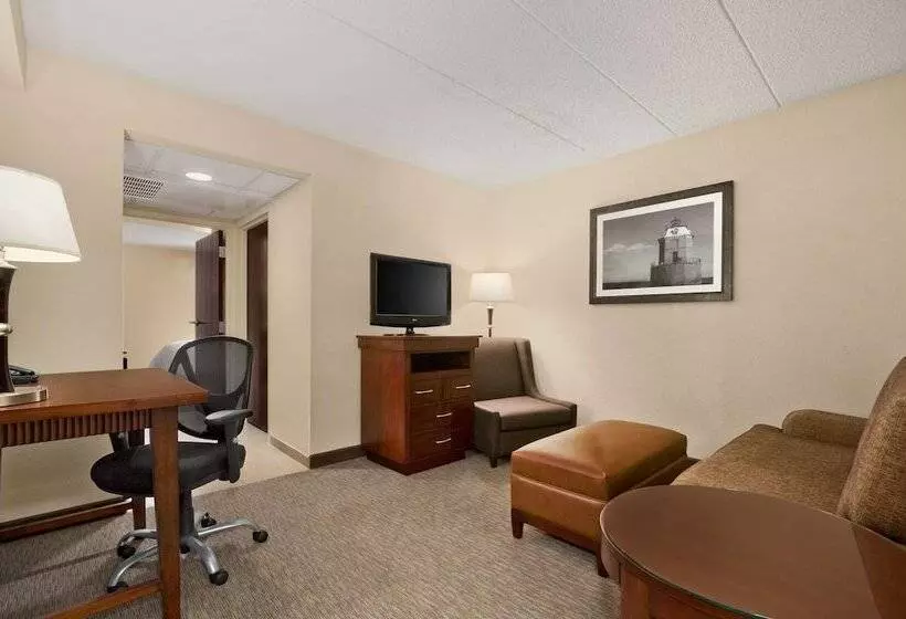 Отель Hampton Inn By Hilton Lexington Park