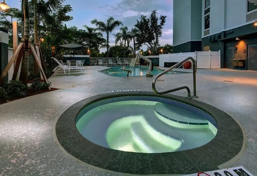ホテル Hampton Inn Pembroke Pines