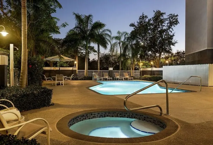 ホテル Hampton Inn Pembroke Pines