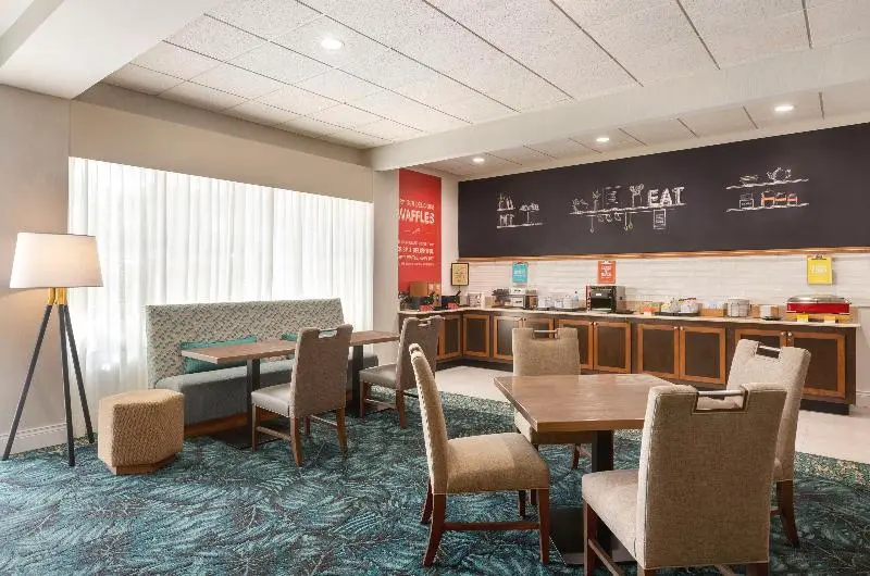 ホテル Hampton Inn Pembroke Pines