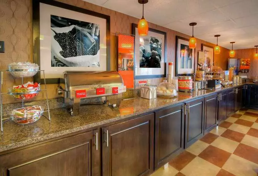 호텔 Hampton Inn Russellville