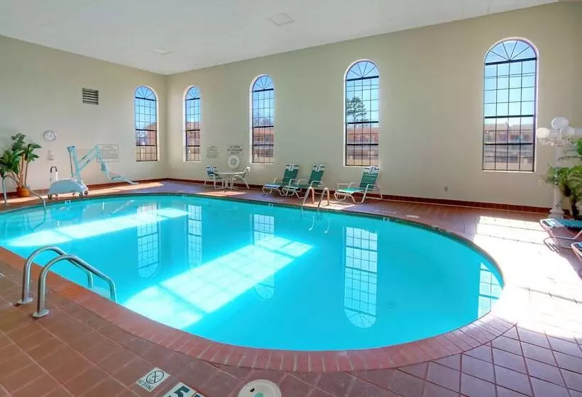 호텔 Hampton Inn Russellville