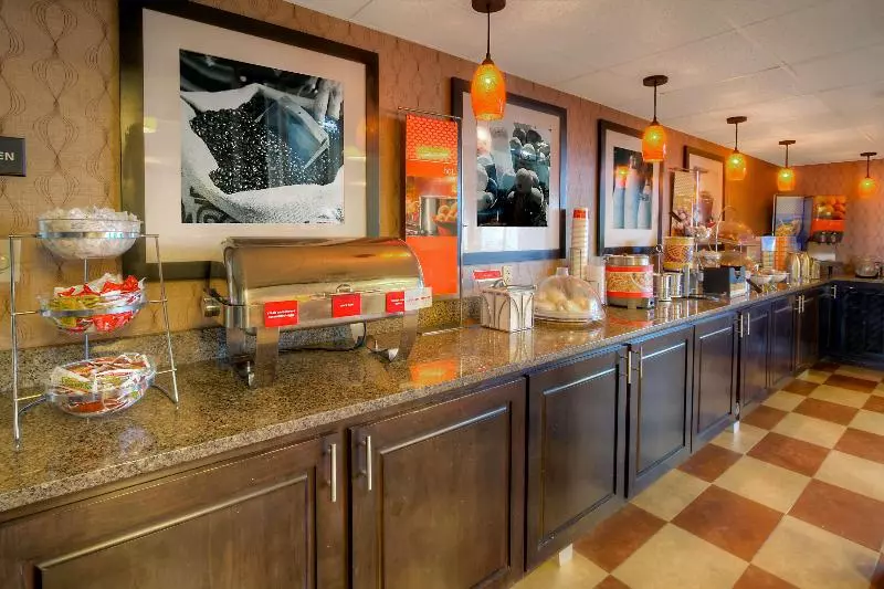 호텔 Hampton Inn Russellville