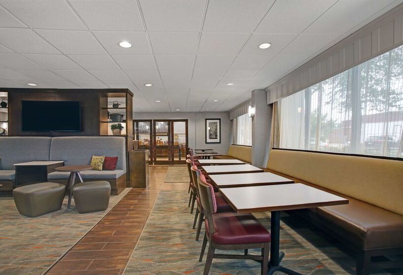 فندق Hampton Inn Salisbury