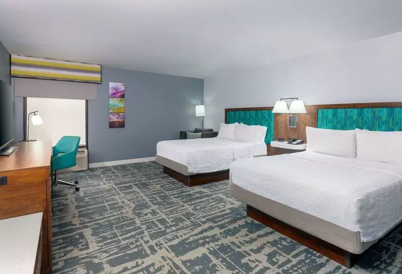 هتل Hampton Inn Salisbury