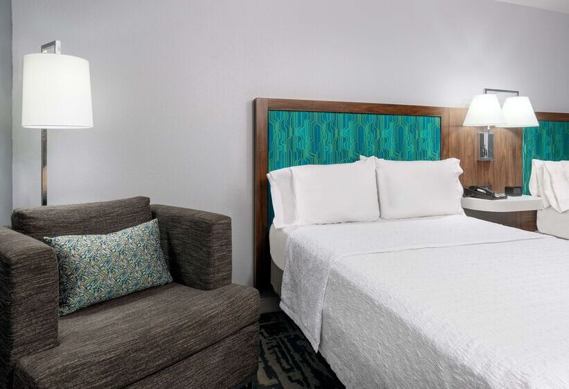 ホテル Hampton Inn Salisbury